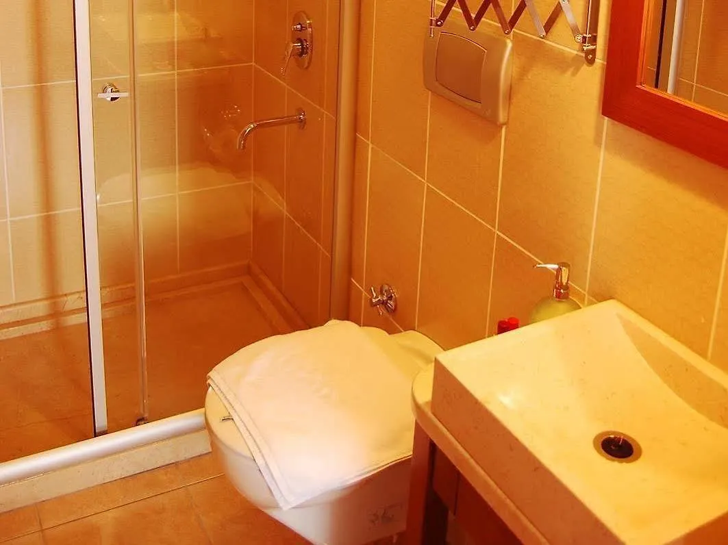 Agora Guesthouse Istanbul 3*,